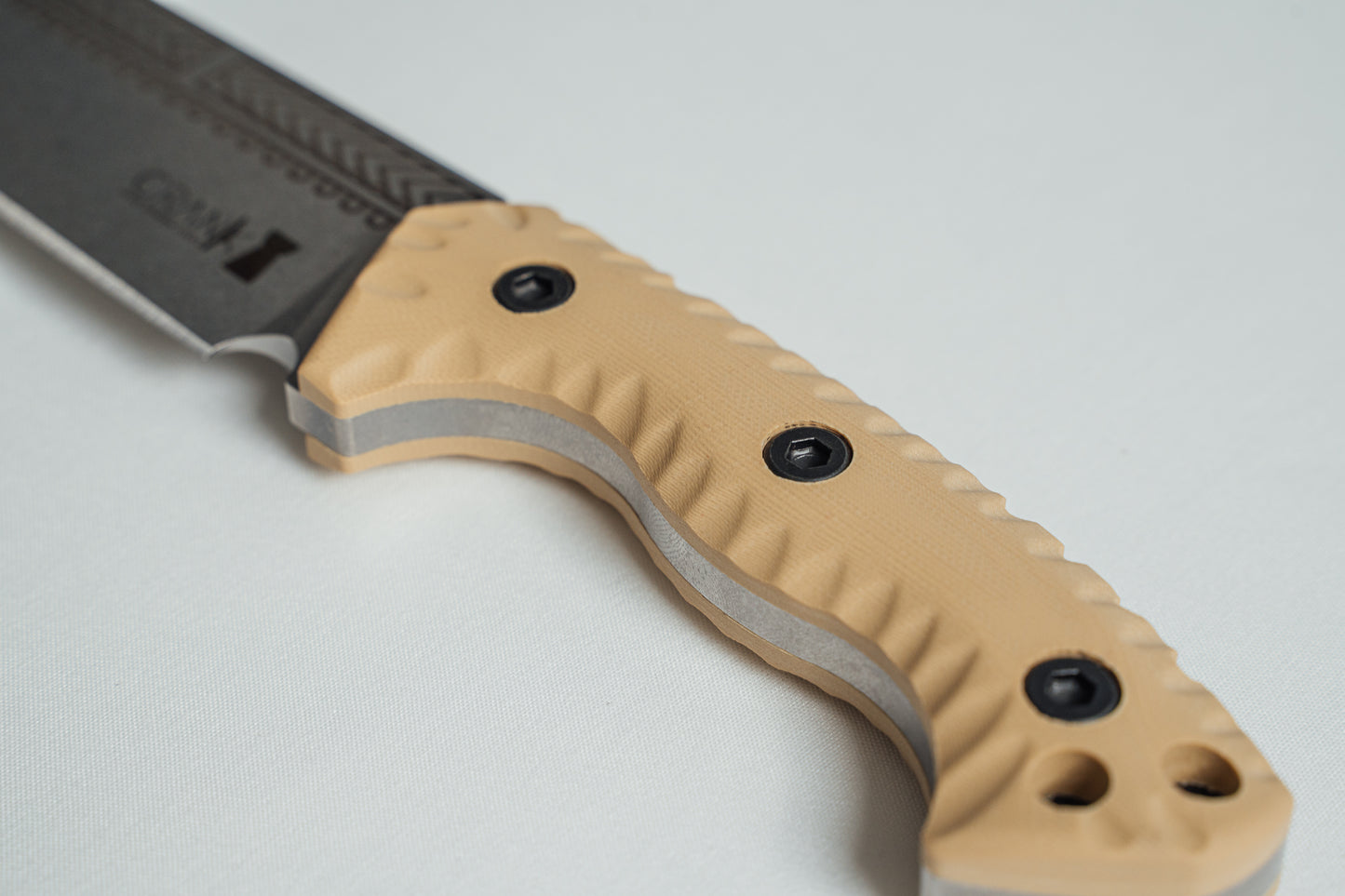 ACHUGAO TACTIKU – Heavy Duty Hunting & Tactical Knife